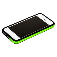Бампер для iPhone 5 черный с зеленой полосой